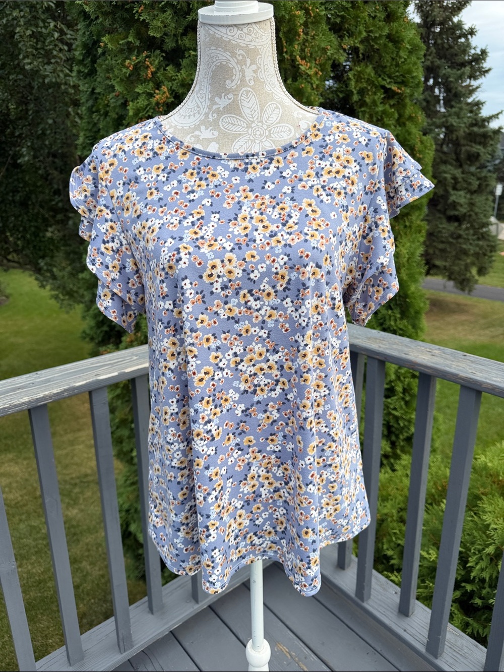 Floral Ruffle Sleeve Top - Blue Floral Sz M